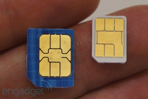 Diferença entre o micro-SIM e o nano-SIM (Foto: Reprodução/Engadget)