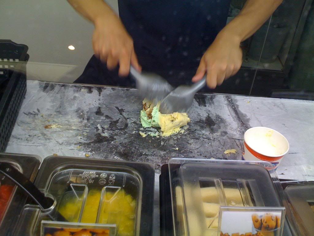 Cold Rock At Cold Rock they mix up ice cream flavours of your choice together with 2 toppings. Shamelessly took photos although there was a No Photography warning 6 inches away from our face -_-
