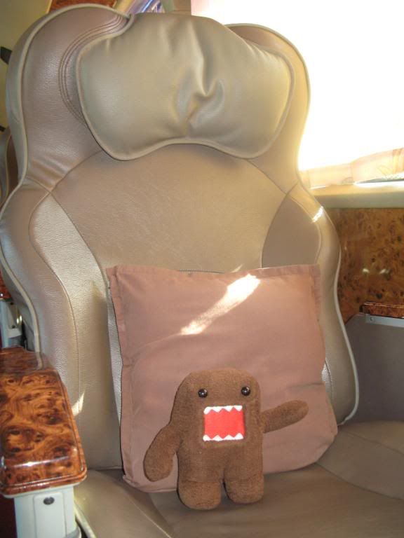 Domokun Seat OK, you take THAT seat. Are you comfy enough?