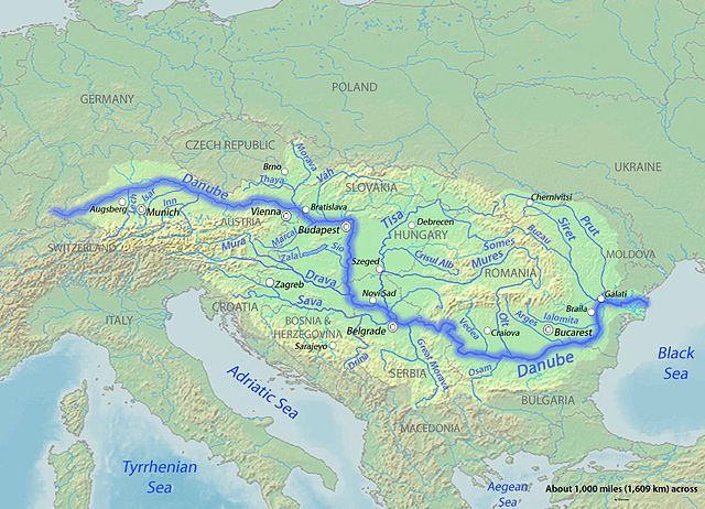 Danube photo 640px-Danubemap_zps93428ea9.jpg