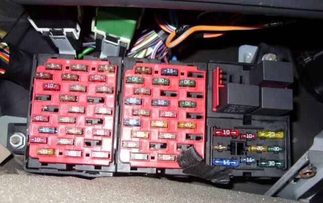 Engine Bay Fuseboxes. - The 75 and ZT Owners Club Forums rover 75 connoisseur fuse box 