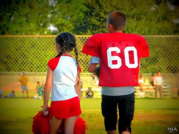 IMAGE: http://i299.photobucket.com/albums/mm297/dutadusupermom30/kidsgameback.jpg