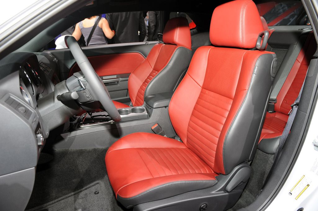 They are offering the SE V6 Rallye Redline edition with this interior but