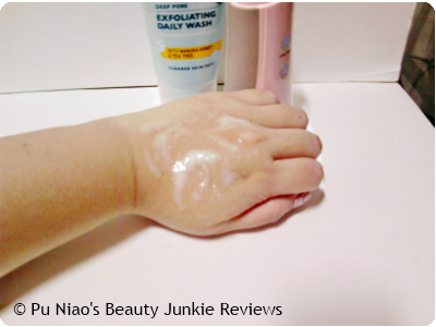 T-Zone Exfoliating Daily Wash