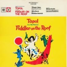 Hoes van het album met opnamen van de eerste musicalversie van 'Fiddler on the Roof'. Jaar: 1964