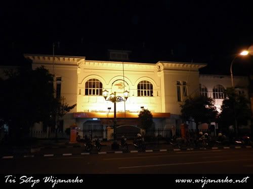 Lontang-Lantung Malam Hari Di Jogja Lontang-Lantung Malam Hari Di Jogja