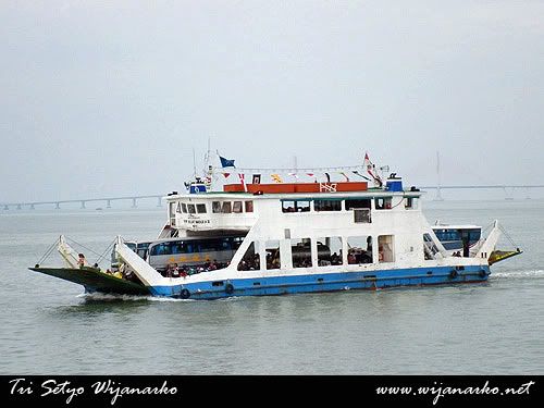 Kapal Ferry Selat Madura Kapal Ferry Selat Madura