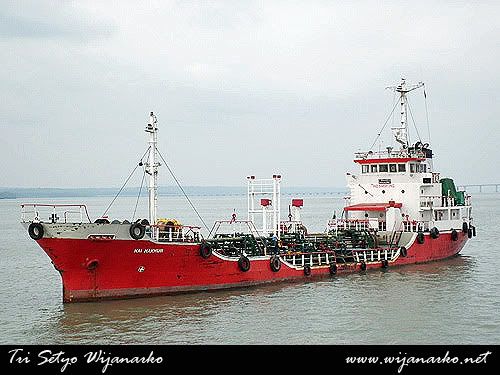 Kapal Ferry Selat Madura Kapal Ferry Selat Madura