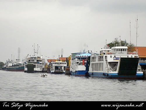 Kapal Ferry Selat Madura Kapal Ferry Selat Madura