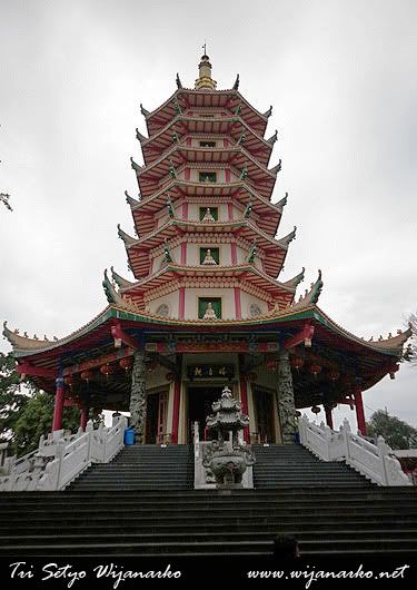 Pagoda Avalokitesvara Pagoda Avalokitesvara