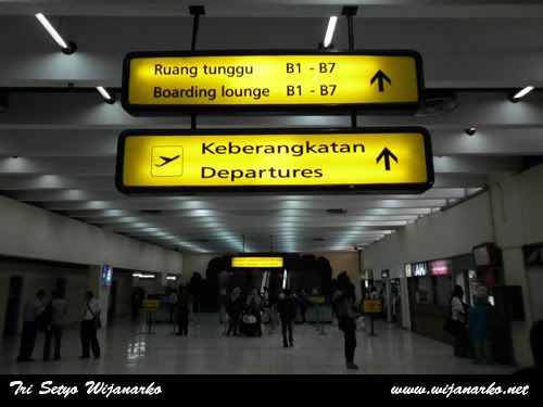 Sriwijaya Air Boeing 737-200 Jakarta-Lampung Sriwijaya Air Boeing 737-200 Jakarta-Lampung