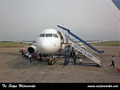Sriwijaya Air Boeing 737-200 Jakarta-Lampung Sriwijaya Air Boeing 737-200 Jakarta-Lampung