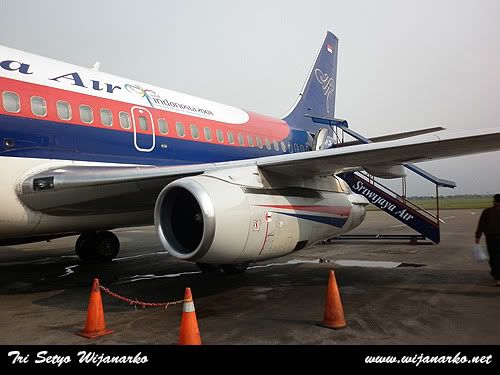 Sriwijaya Air Boeing 737-200 Jakarta-Lampung Sriwijaya Air Boeing 737-200 Jakarta-Lampung