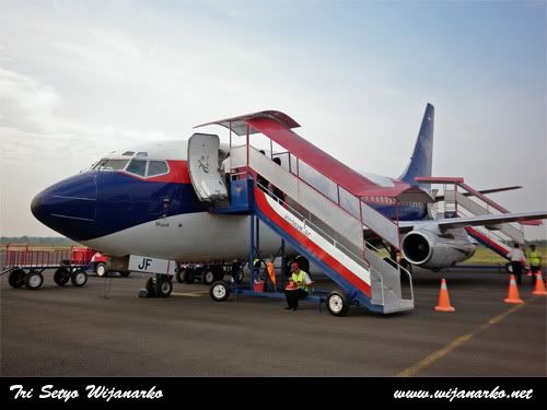 Sriwijaya Air Boeing 737-200 Jakarta-Lampung Sriwijaya Air Boeing 737-200 Jakarta-Lampung