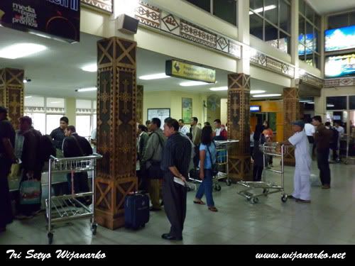 Bandara Radin Intan II-Bandar Lampung Bandara Radin Intan II-Bandar Lampung