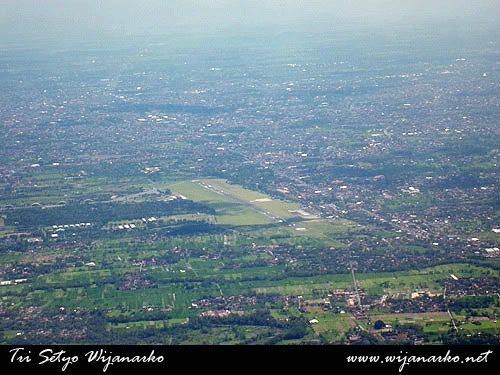 Wings Air ATR 72-500 Surabaya-Yogyakarta Wings Air ATR 72-500 Surabaya-Yogyakarta