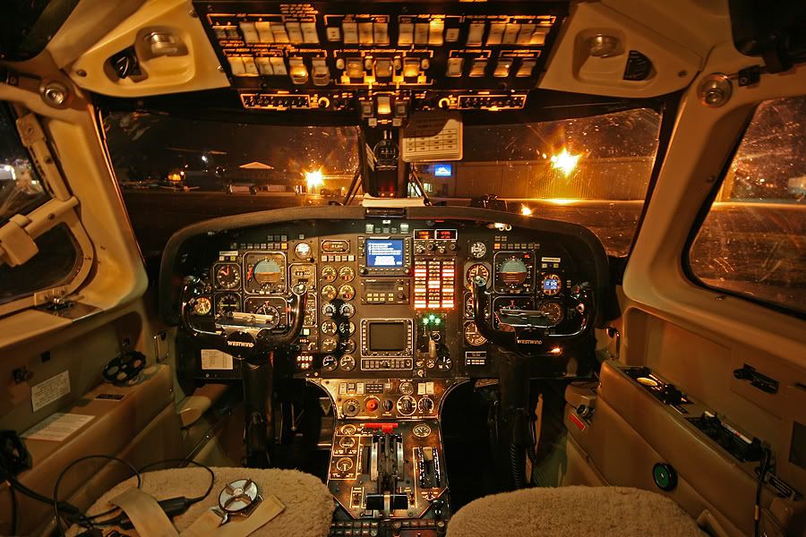 cockpitt.jpg