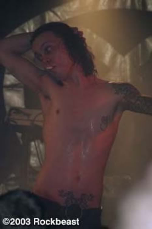 http://i299.photobucket.com/albums/mm293/coneandcoke/Ville_Valo--large-msg-114157705373-.jpg