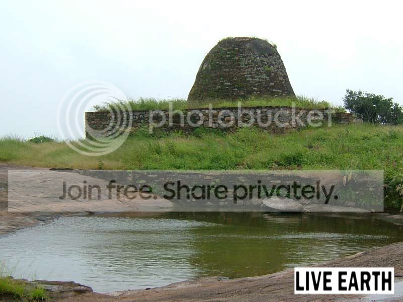dagabaatpeakoftheyapahuwarockcopy.jpg